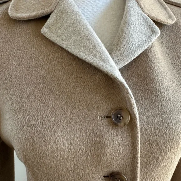 PRADA Blazer size 44 US4 Virgin Wool Camel